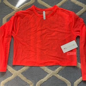 ❌SOLD Athleta Circuit Cropped Top